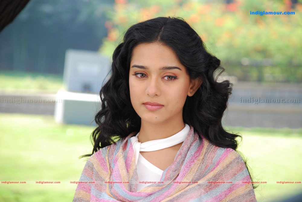 Amrita Rao Actress hd photo