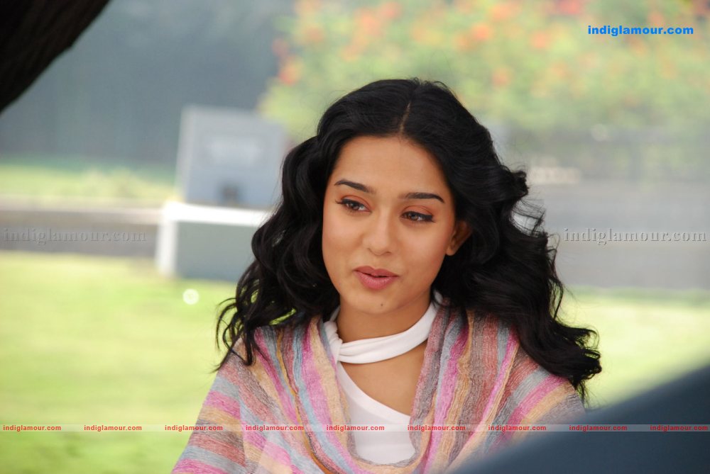 Amrita Rao Actress hd photo