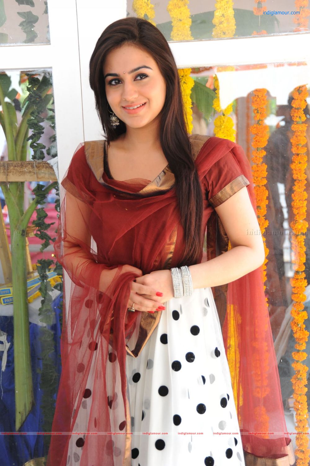 Aksha Actress hd photo