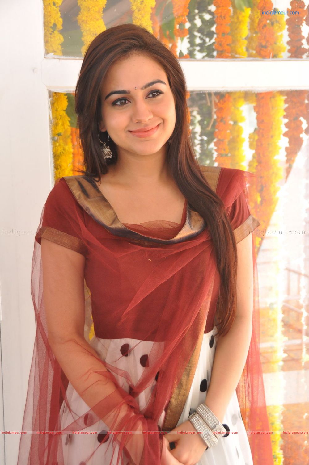 Aksha Actress hd photo