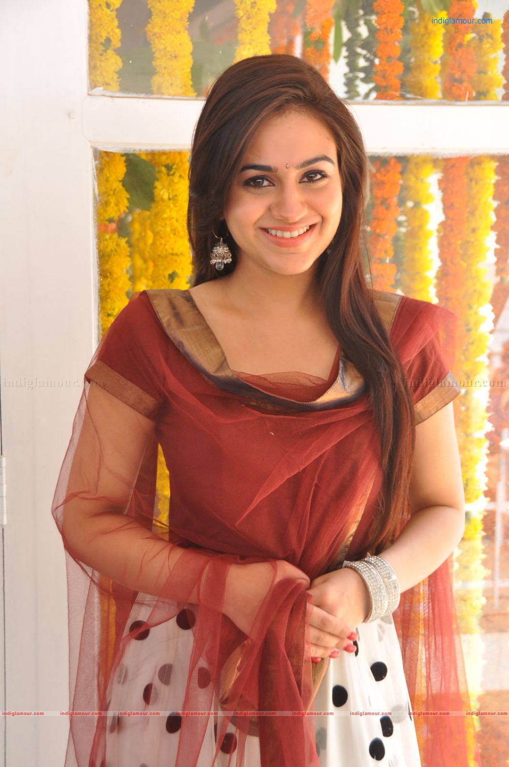Aksha Actress hd photo