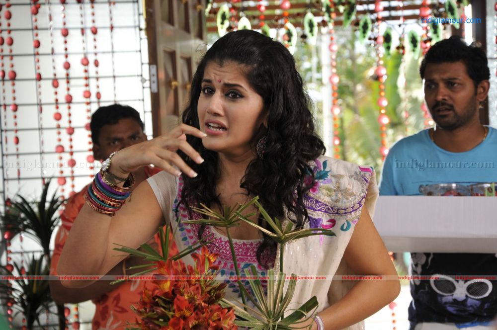 Tapasee Actress hd photo