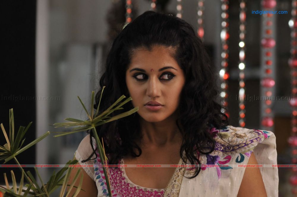 Tapasee Actress hd photo