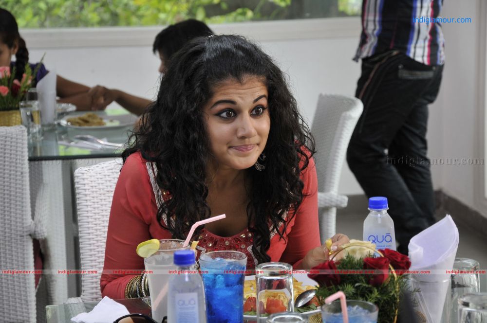 Tapasee Actress hd photo