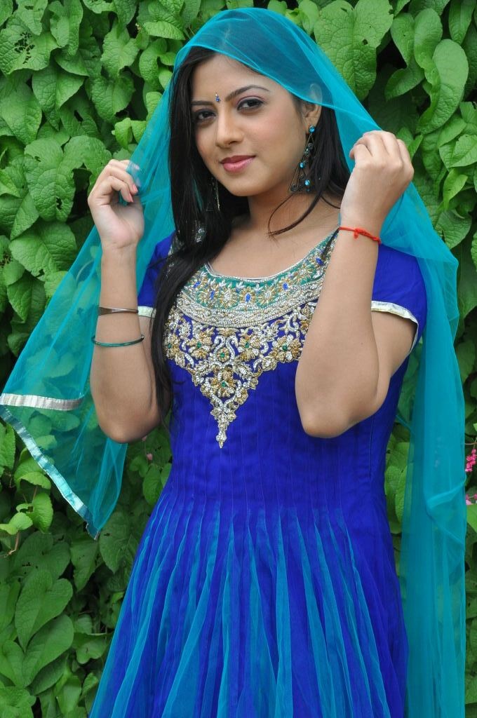Keerthi Chawla Actress hd photo