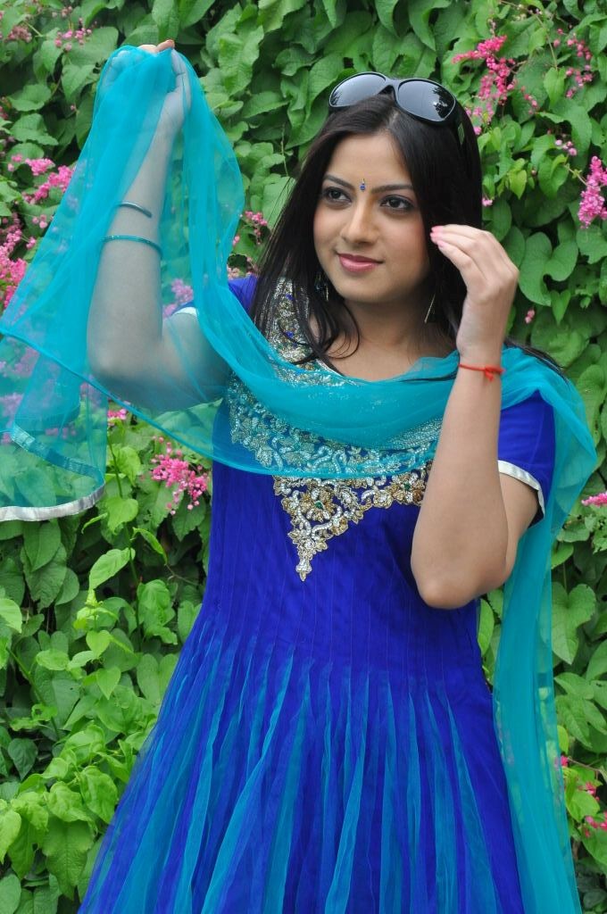 Keerthi Chawla Actress hd photo