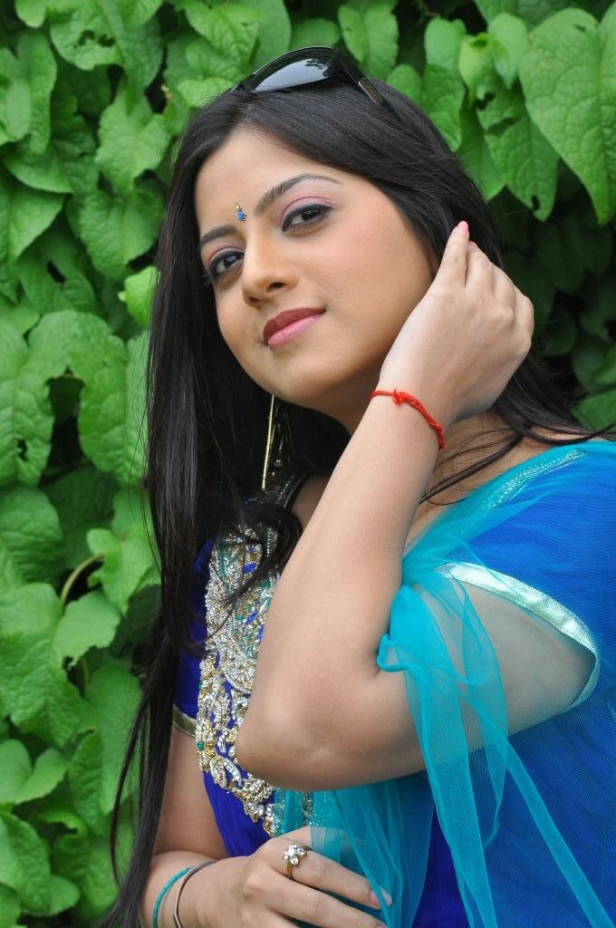 Keerthi Chawla Actress hd photo