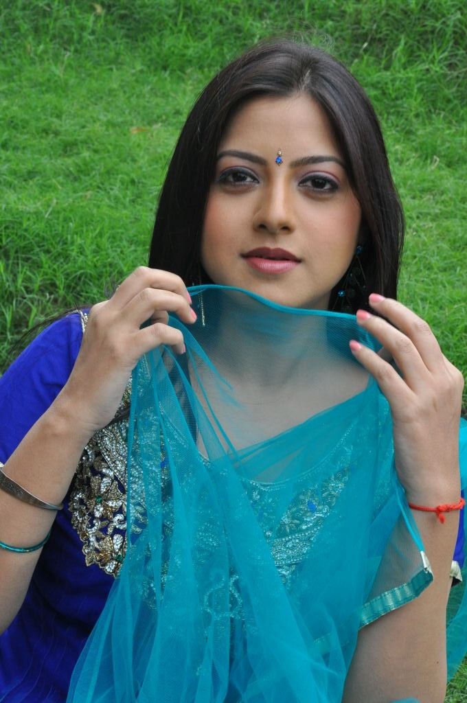 Keerthi Chawla Actress hd photo
