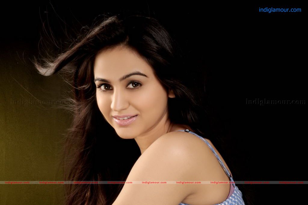 Aksha Actress hd photo