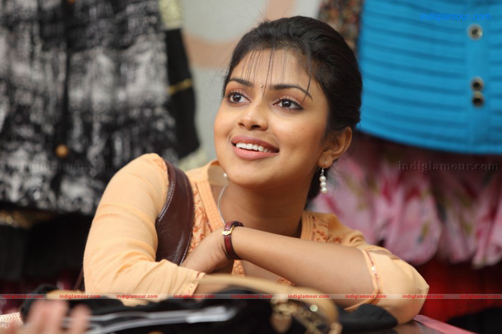 Amala Paul Actress hd photo
