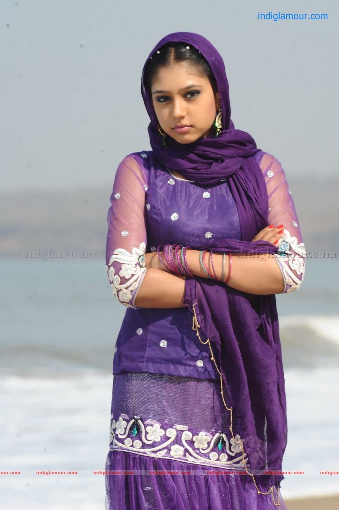Niti Taylor Actress hd photo