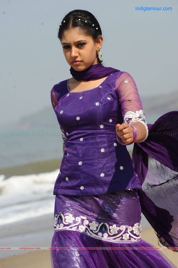 Niti Taylor Actress hd photo
