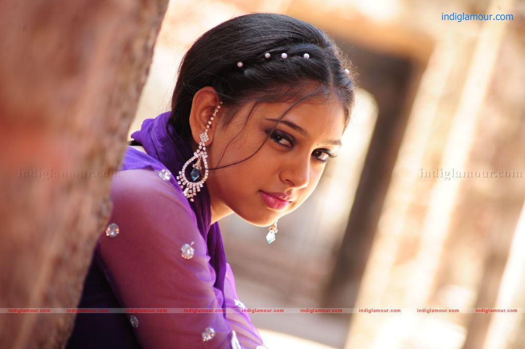 Niti Taylor Actress hd photo
