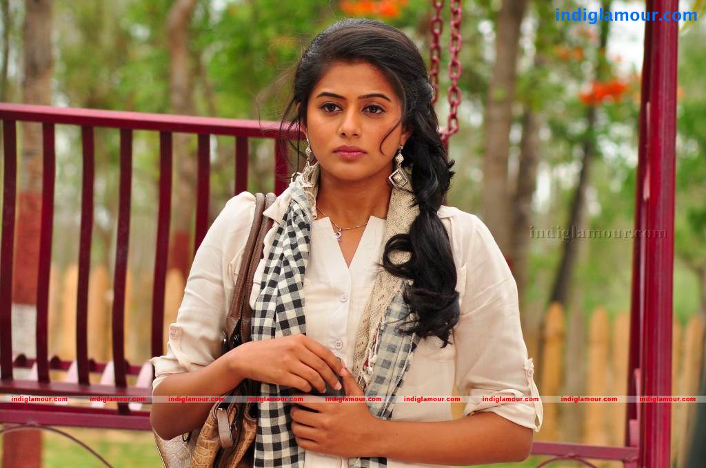 Priyamani Actress hd photo