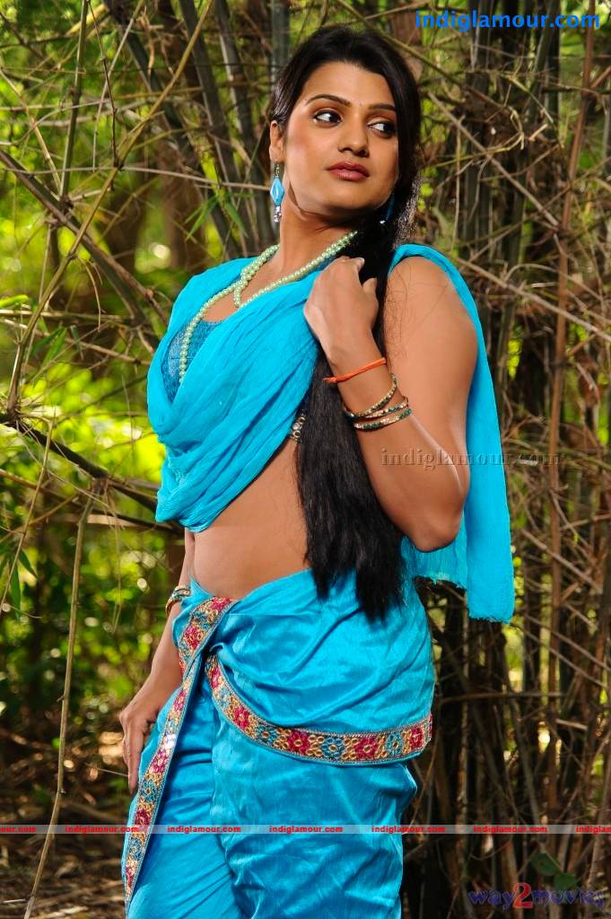 Tashu Kaushik Actress hd photo