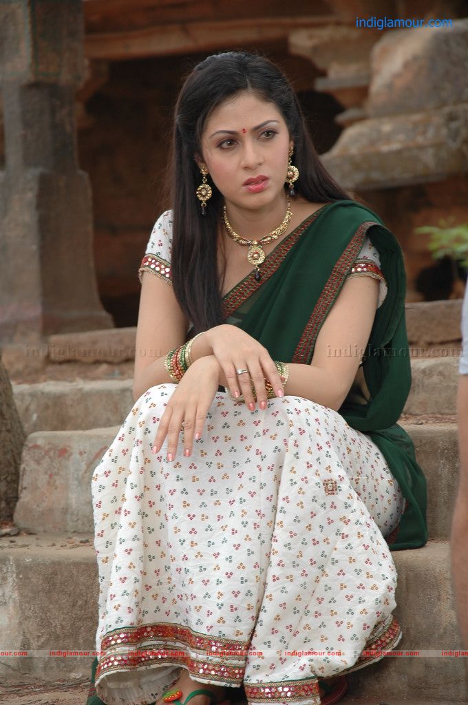sada Actress hd photo
