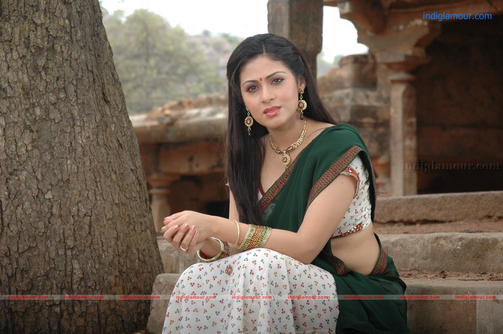 sada Actress hd photo