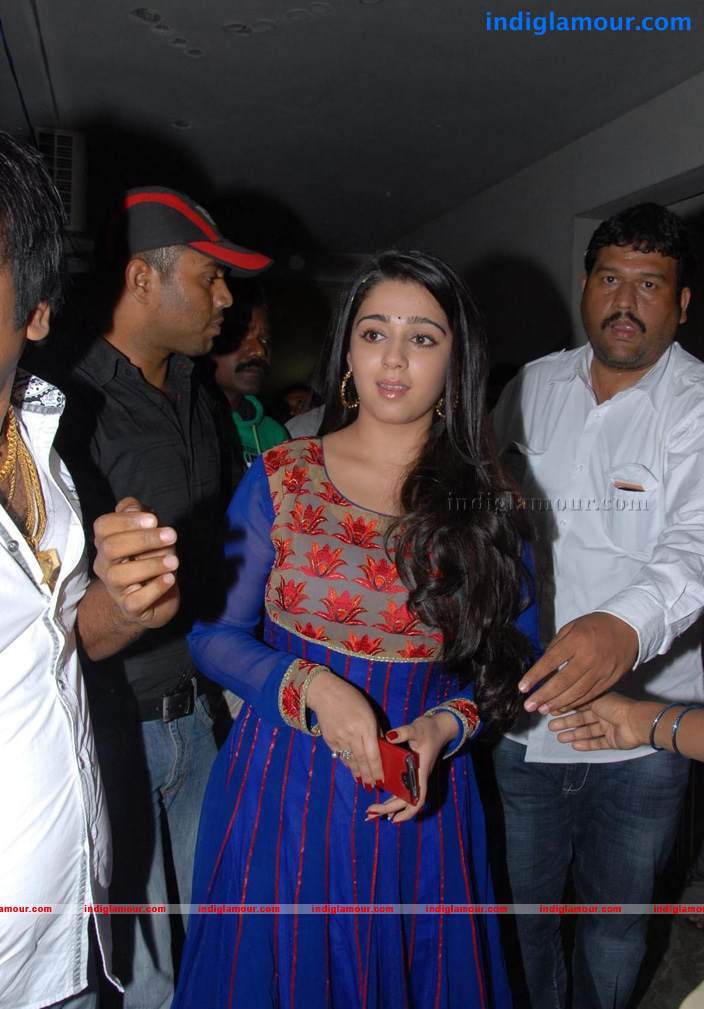 Charmi Actress hd photo