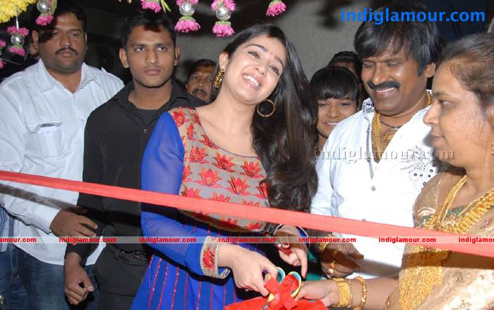 Charmi Actress hd photo