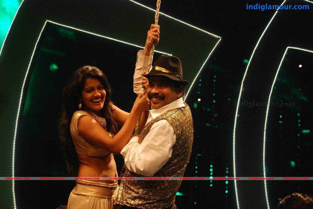 Kanna Laddu Thinna Aasaiya Actress hd photo