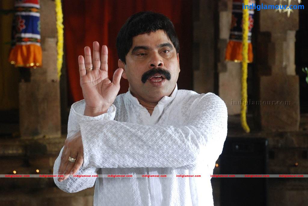 Kanna Laddu Thinna Aasaiya Actress hd photo