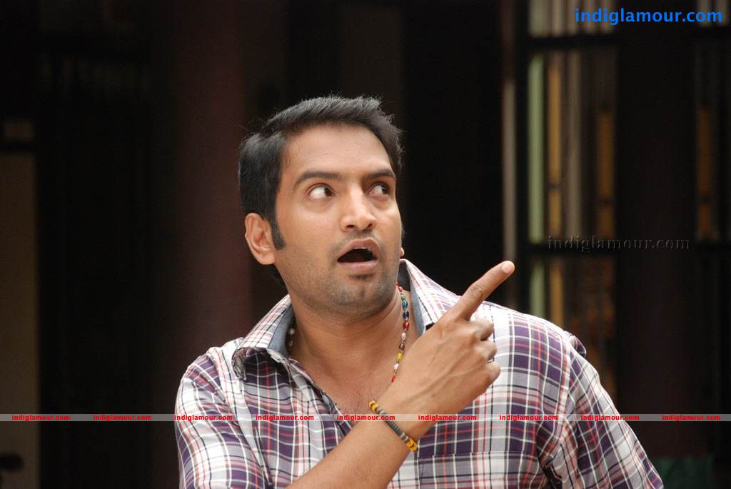 Kanna Laddu Thinna Aasaiya Actress hd photo