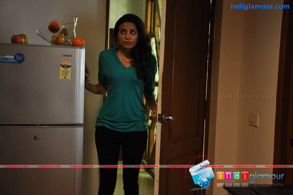 Shivani Movie hd photo