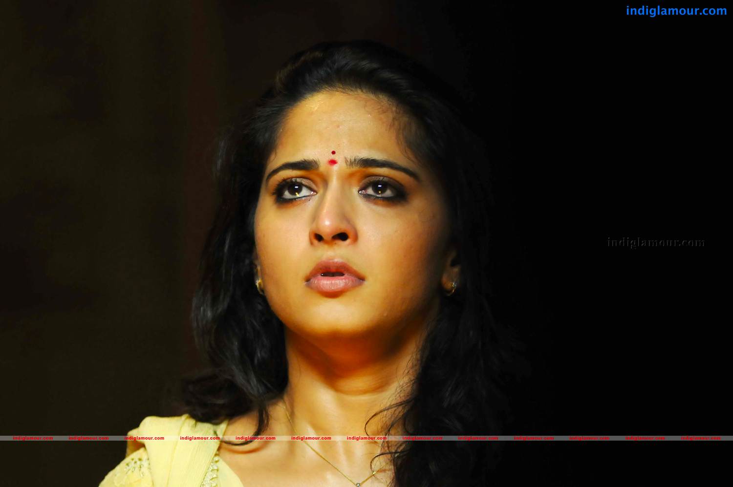 Anushka Actress hd photo