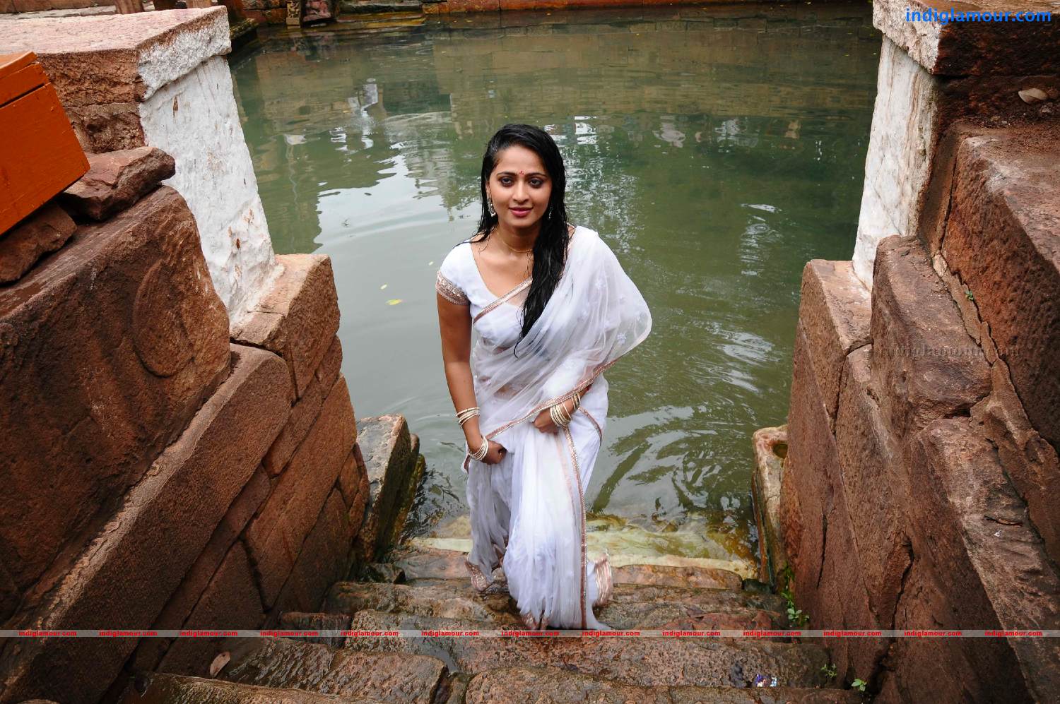 Anushka Actress hd photo