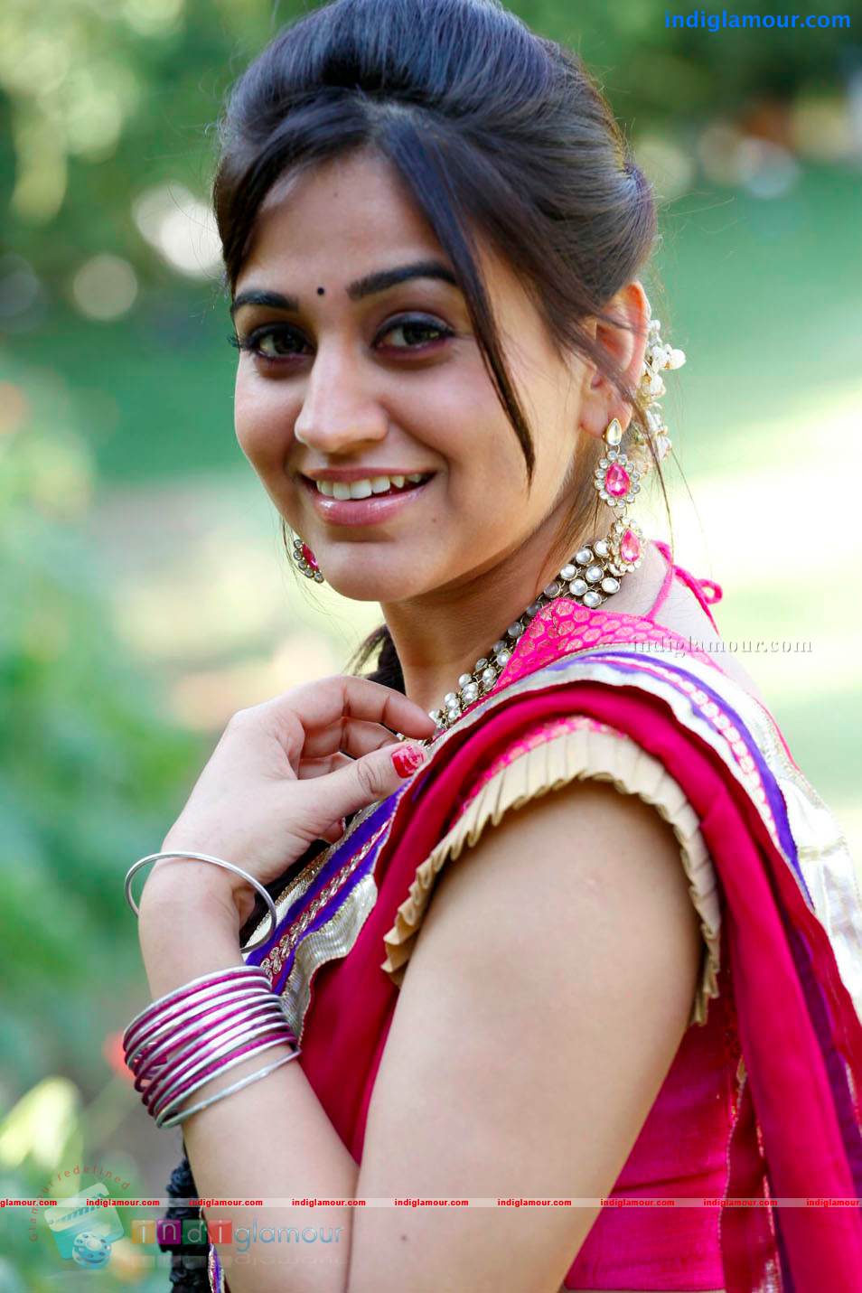 Aksha Actress hd photo