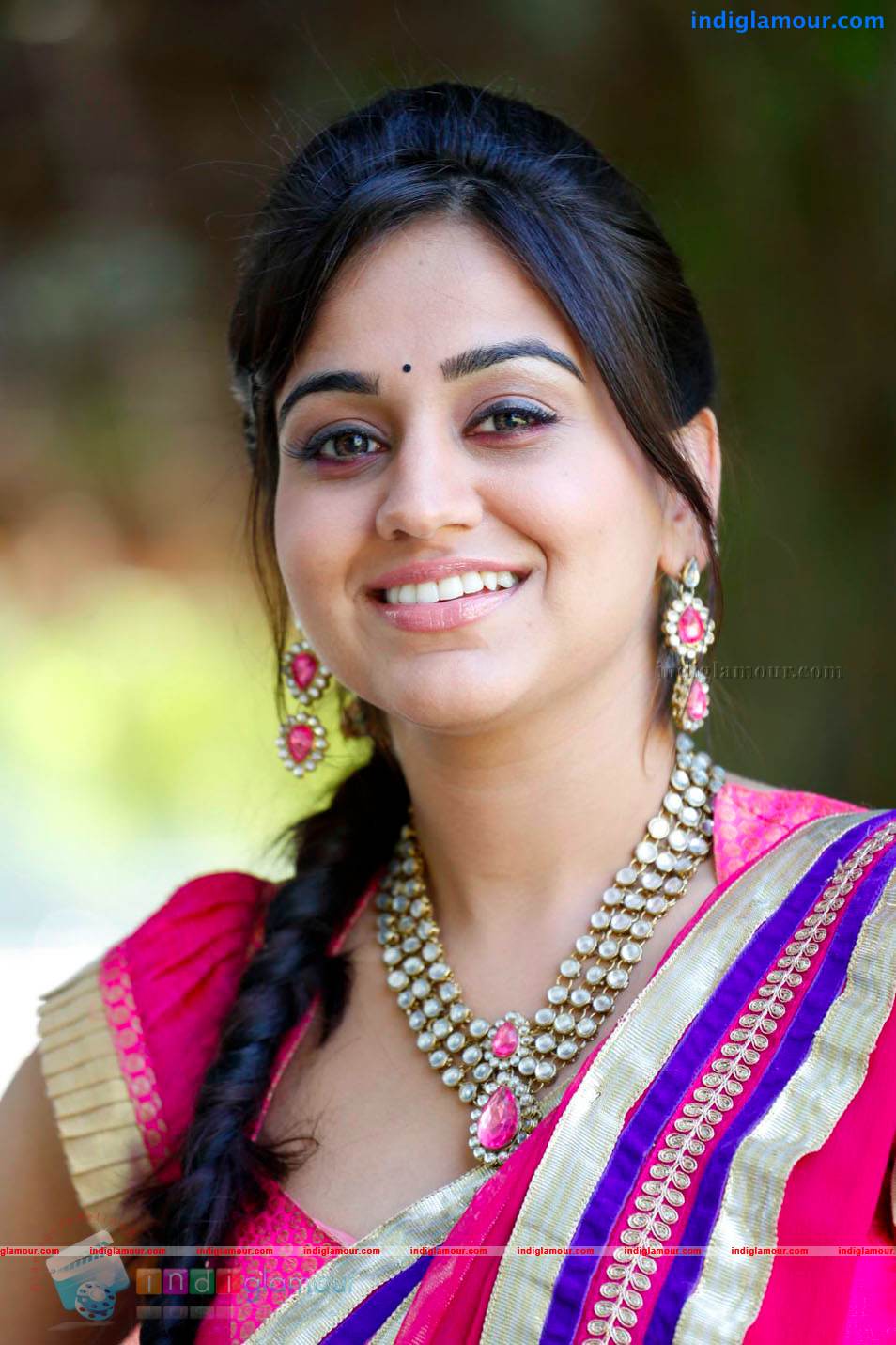 Aksha Actress hd photo