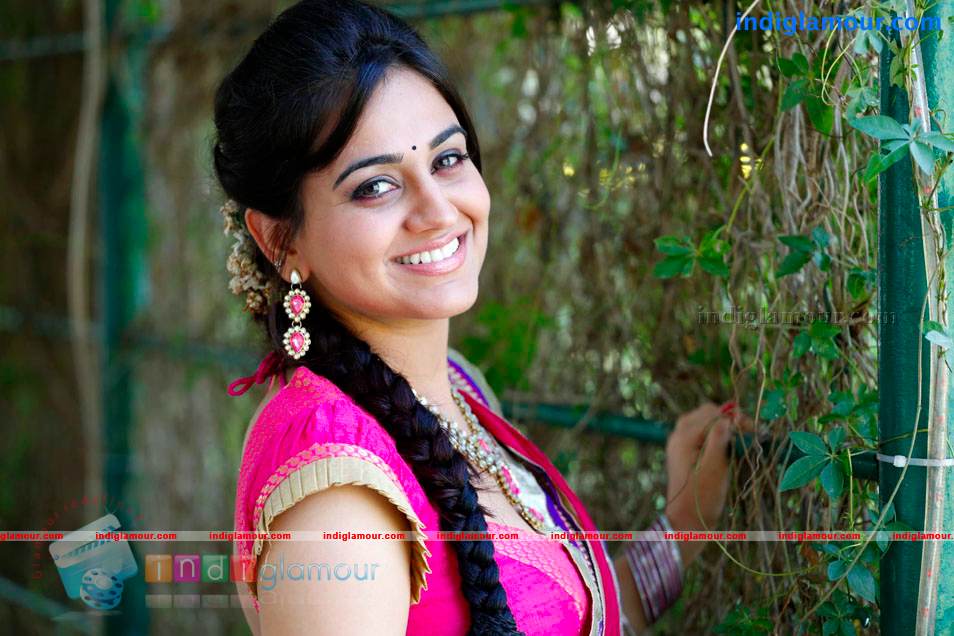 Aksha Actress hd photo