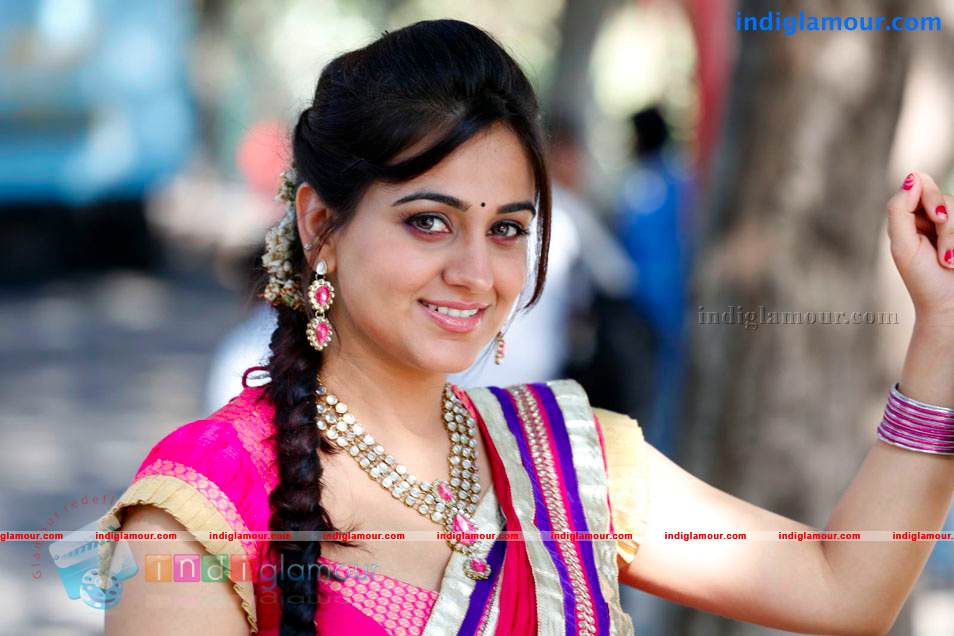Aksha Actress hd photo