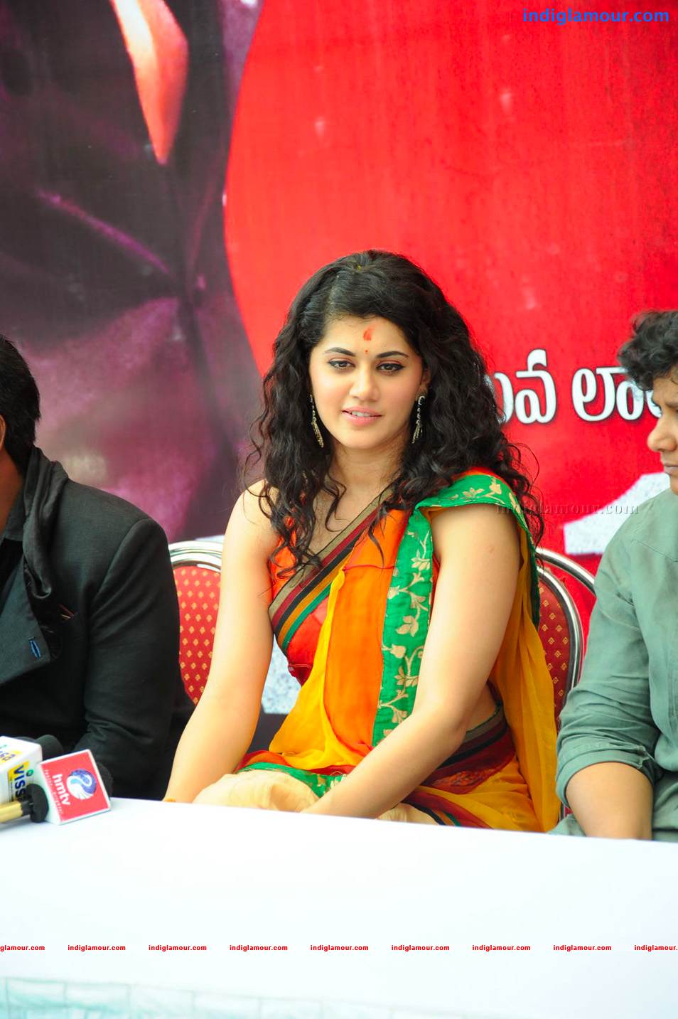 Tapsee Actress hd photo