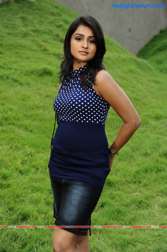 Remya Nambeesan Actress hd photo