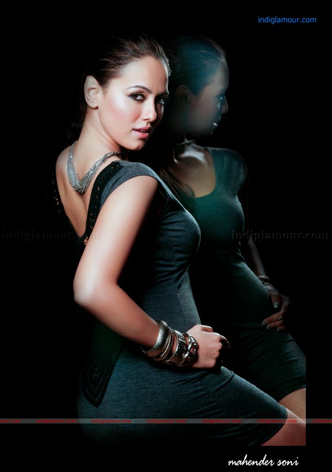 Sana Khan Actress hd photo