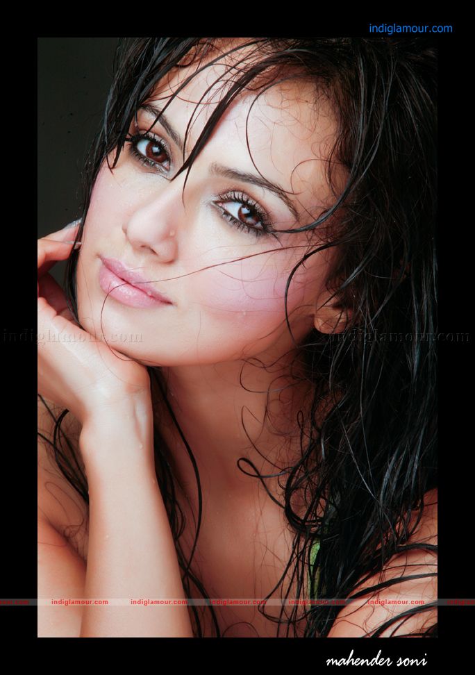 Sana Khan Actress hd photo