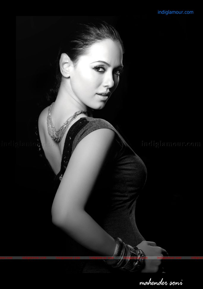Sana Khan Actress hd photo