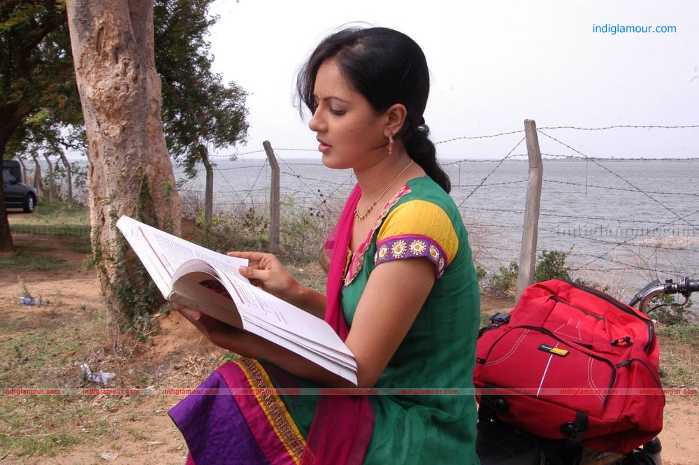 Pooja Bose Actress hd photo