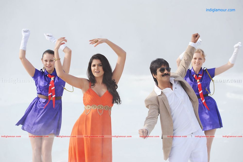 Deeksha Seth Actress hd photo