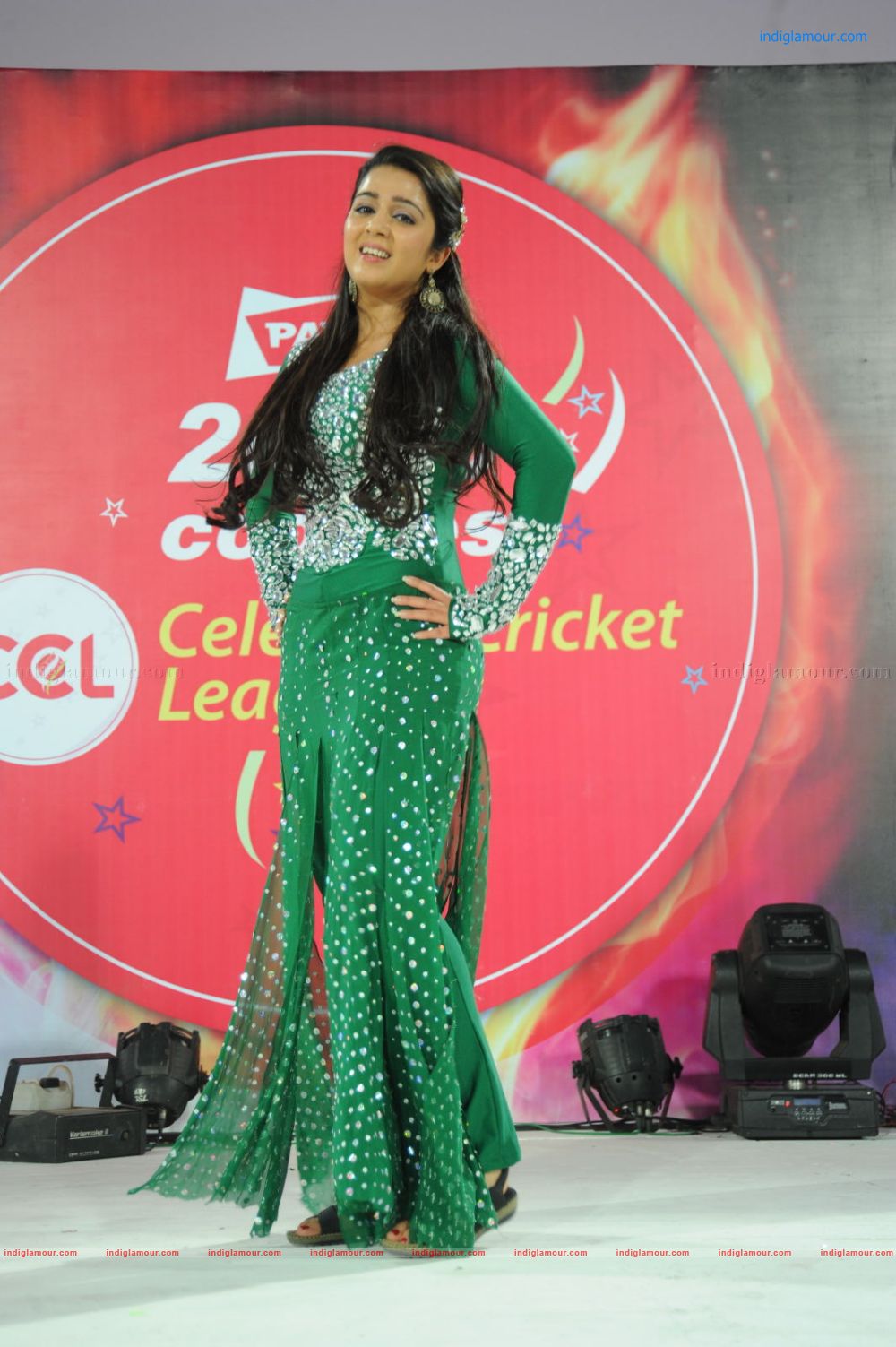 Charmi Actress hd photo