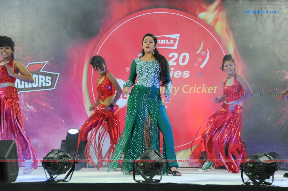 Charmi Actress hd photo