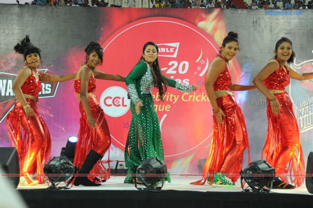 Charmi Actress hd photo