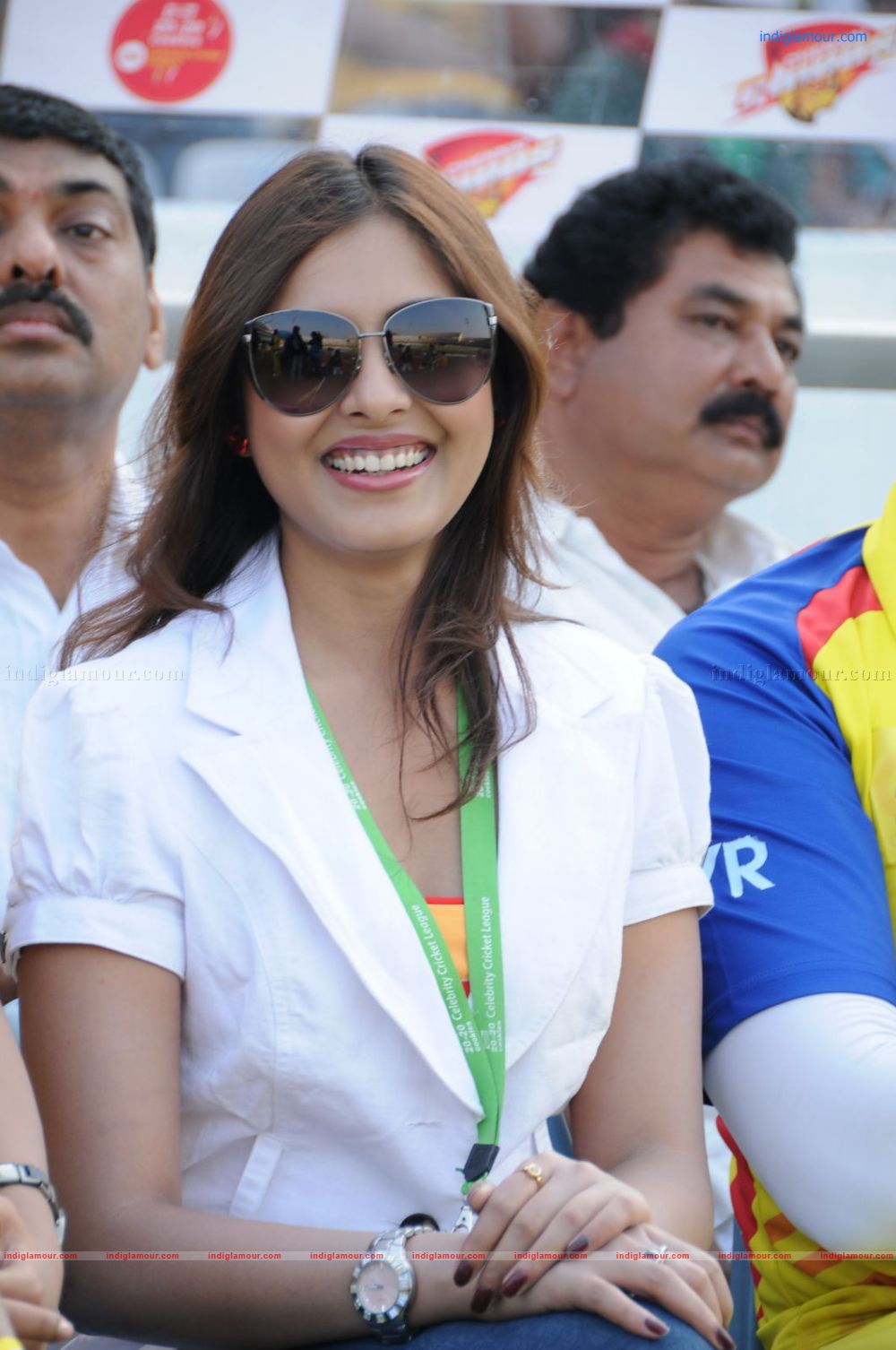 Madhu Shalini Actress hd photo