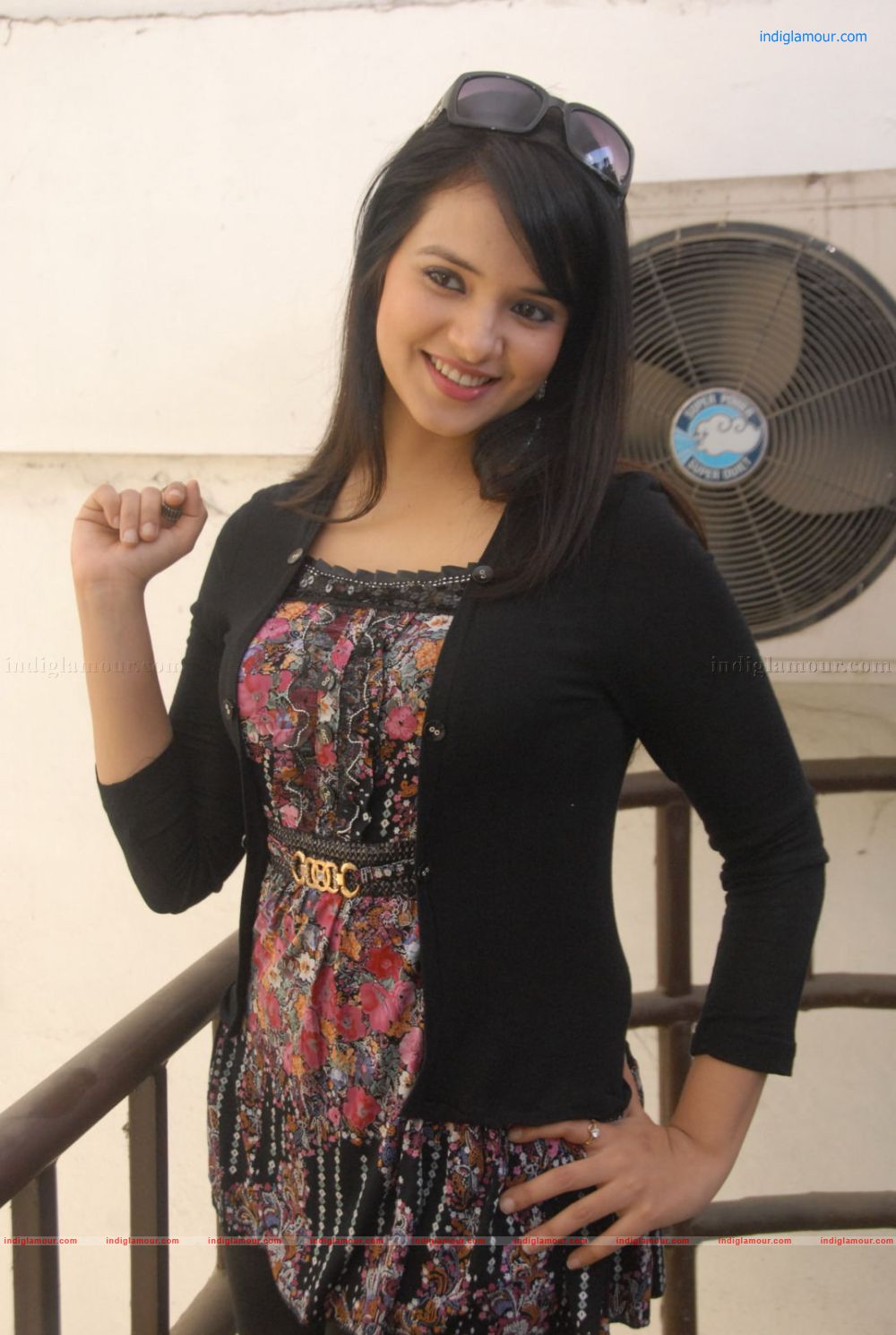 Saloni Actress hd photo