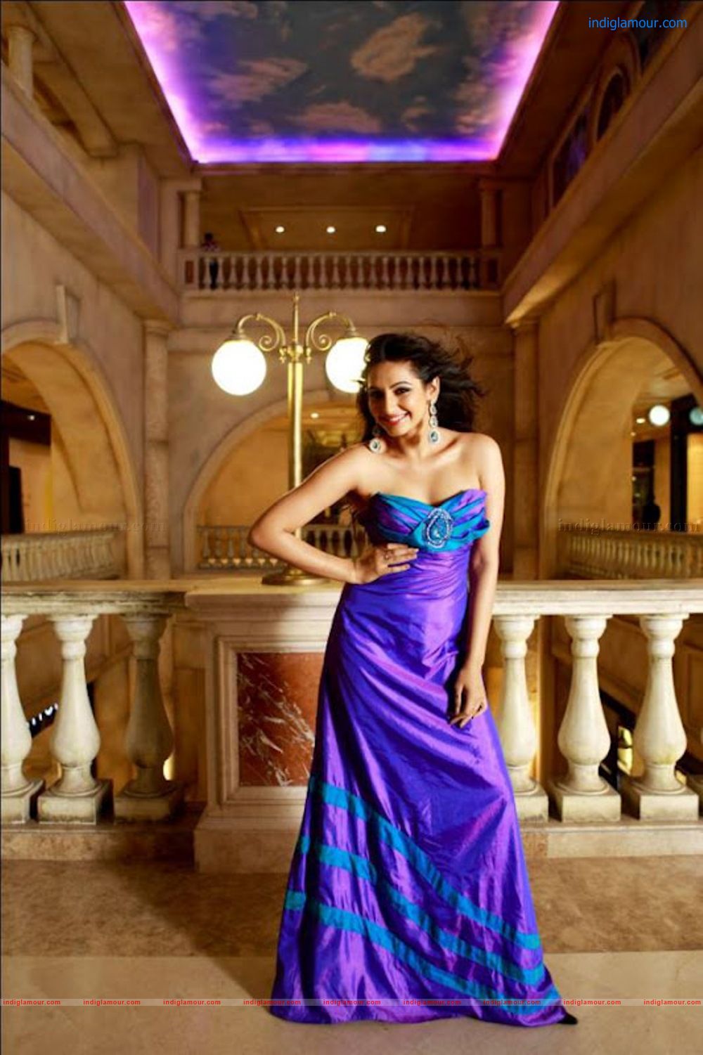 Ragini Dwivedi Actress hd photo