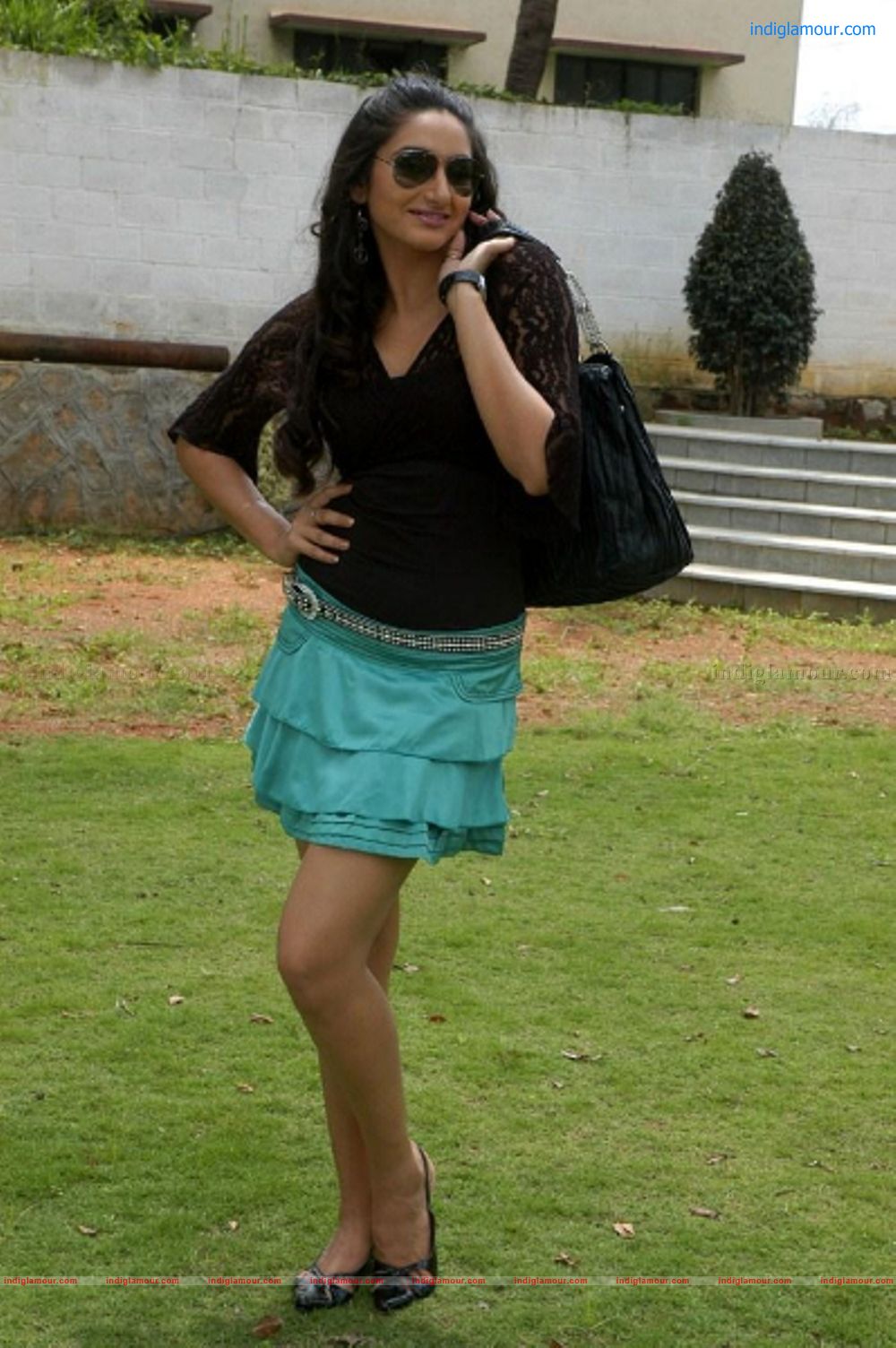 Ragini Dwivedi Actress hd photo