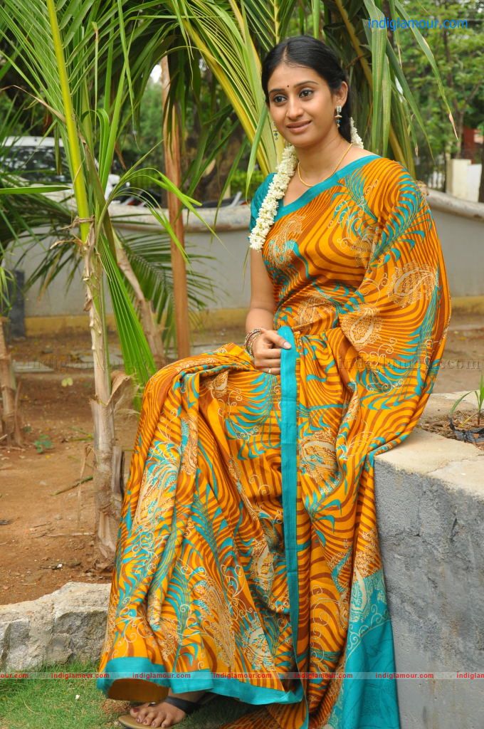 Meena Actress hd photo
