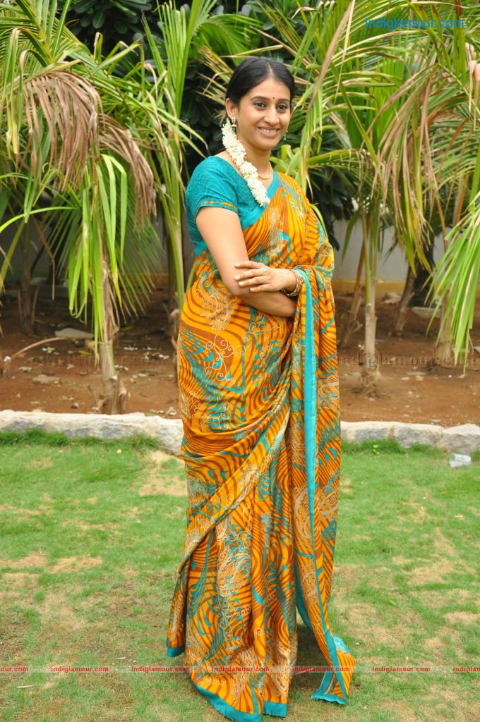 Meena Actress hd photo