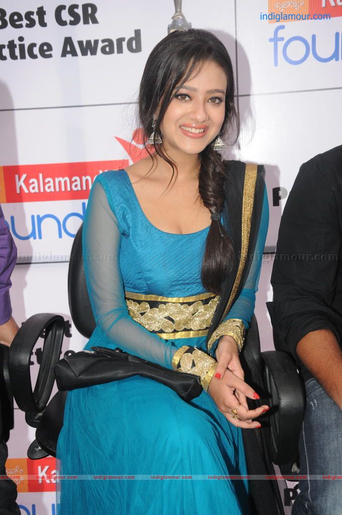 Madalasa Sharma Actress hd photo